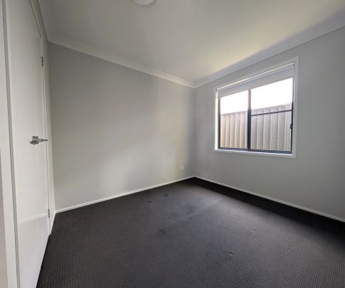 Modern 4-Bedroom Home in a Convenient Gorokan Location - Photo 1