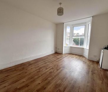 2 bedroom maisonette to rent - Photo 4