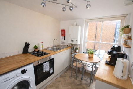 1 Bedroom Apartment, Chester - Photo 3