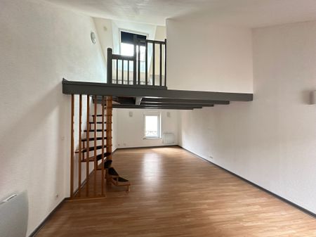 Location Appartement 2 pièces 53m² REMIREMONT 88200 - Photo 3