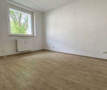 *** Attraktive 2-Zi.-Whg. mit Duschbad in Schlossparknähe! *** - Photo 2