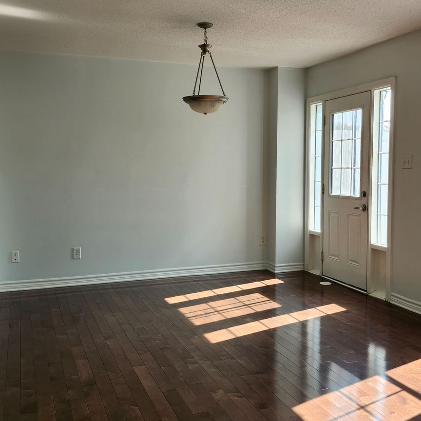 For Lease - 1005 Andora Avenue, Barrhaven, Ontario - Photo 1