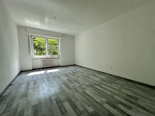 "frisch renovierte 3-Zimmerwohnung mit sonnigen Balkon" - Photo 1