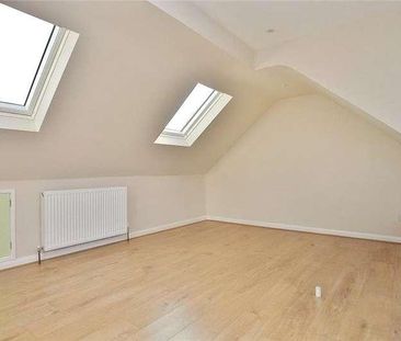 Nursery Road, Knaphill, Woking, Surrey, GU21 - Photo 2