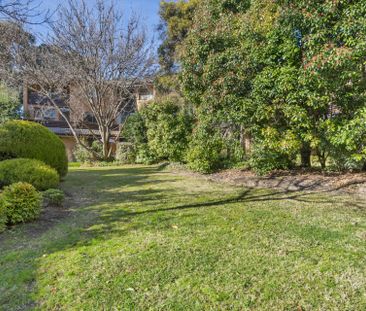 Furnished 1 Bedroom in Central location - Photo 3