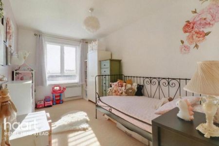 2 bedroom apartment to rent - Photo 3