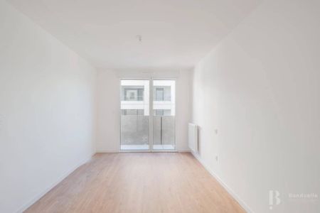 Rental Apartment Bordeaux Saint-Jean - Photo 3