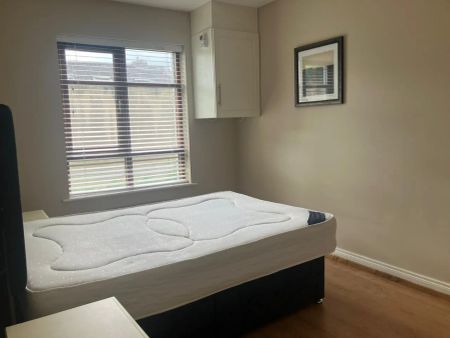 The Grove, Athy, Co. Kildare, R14 PW58 - Photo 3