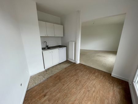 : Appartement 32 m² à Saint-Étienne - Photo 3