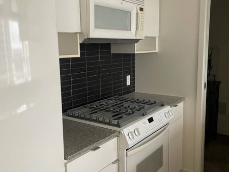 939 Expo Blvd #1205 - Photo 4
