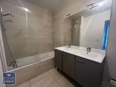 Location Appartement 4 pièces 82m² GRENOBLE 38000 - Photo 4