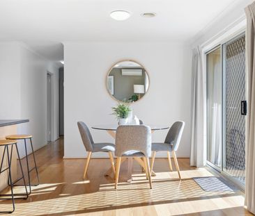 Stylish, Sunlit, and Wonderfully Convenient - Photo 6