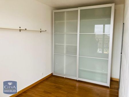 Location Appartement 1 pièce 28m² ST CYR L ECOLE 78210 - Photo 3