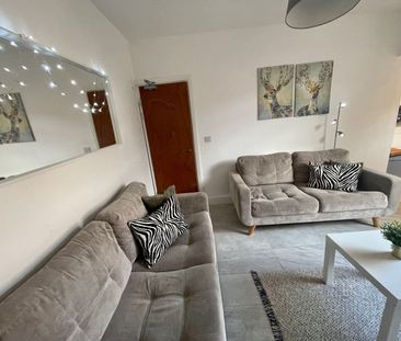 5 Bed Terraced House, Kearsley Road, S2 - Photo 3