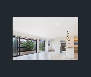 Well-Located 4-Bedroom Family Home Close to Schools & Transport!! - Photo 1