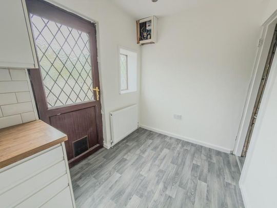 2 bedroom terraced house to rent - Photo 1