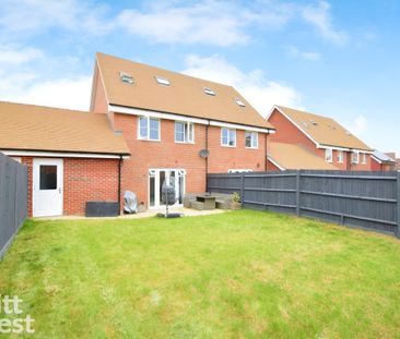3 bedroom semi-detached house to rent - Photo 3
