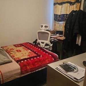 4 1/2 Face Station Métro - Photo 2