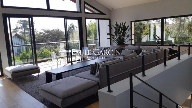 Maison à louer à Saint Jean de Luz, au calme, vue océan et plage accessible à pied. - Photo 1