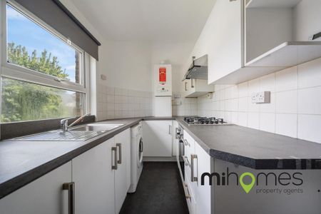 3 bedroom ground floor flat to rent - Photo 4