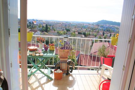 Appartement 3 pièces au dernier étage avec vue Mer et garage - Photo 4