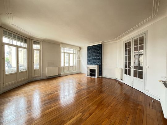 Location Appartement 5 pièces 114m² - Photo 1