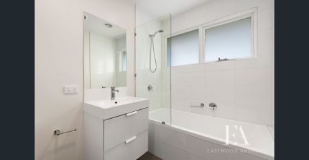 Quiet court location on the edge of the CBD - Photo 5