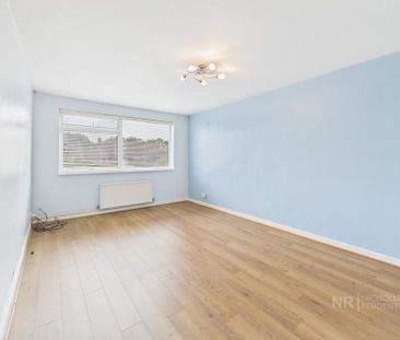 2 bedroom maisonette to rent - Photo 2