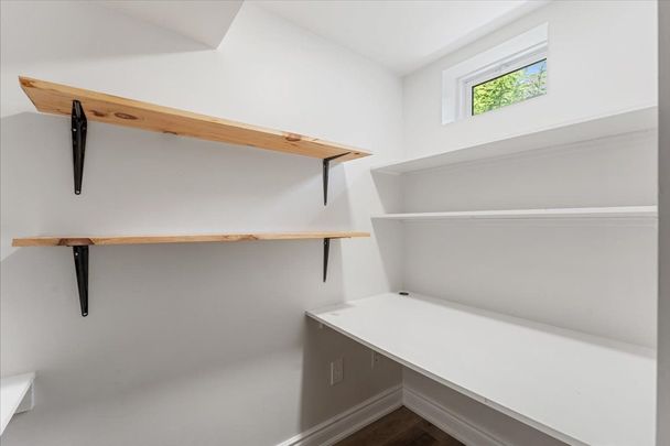 For Lease - 596 Hager Avenue, Burlington, Ontario - Photo 1