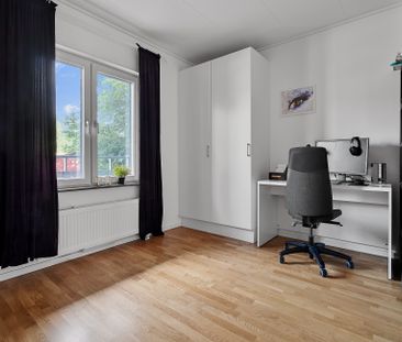 Odensalavägen, Märsta - Photo 2