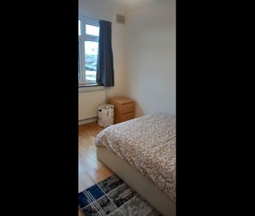 Room in a Shared House, Norfolk Avenue, N13 - Photo 3