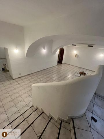 Außergewöhnliches Geschäfts/Vereinslokal/Klubhaus direkt bei der TU- Graz zur Miete. - Photo 2