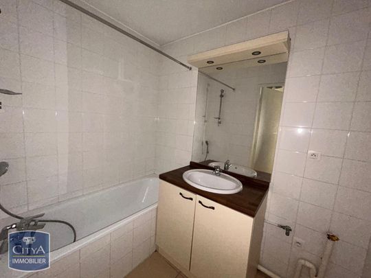 Location Appartement 2 pièces 42m² ST ETIENNE 42100 - Photo 1