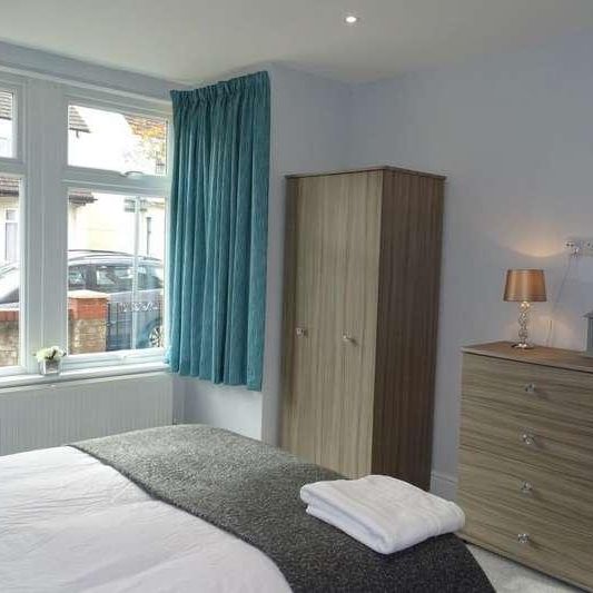 Rm, Aldermans Drive, Peterborough, PE3 - Photo 1