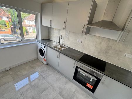 1 bedroom flat to rent - Photo 2
