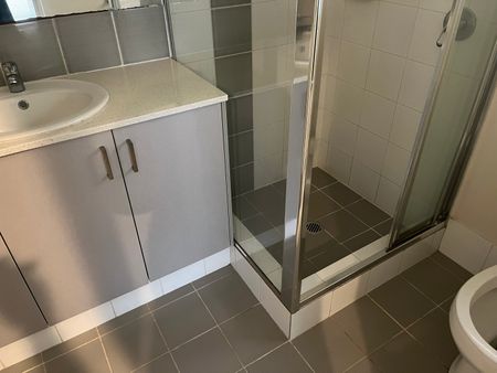 142 Pleasantview Parade, Baldivis WA 6171 - House For Rent | Domain - Photo 5