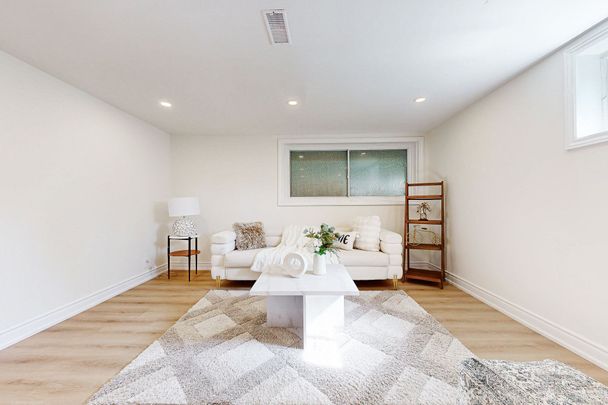 For Lease - 589 Marksbury Road, Pickering, Ontario - Photo 1