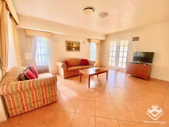Fully Furnished 3 Bedroom Villa Within Peaceful Gated Community - Photo 1