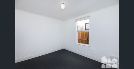 Charming Victorian Home in the Heart of Seddon! - Photo 2