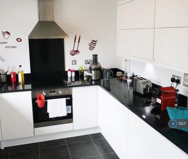 1 bedroom flat to rent - Photo 6