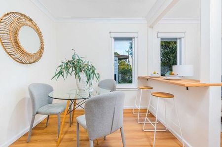 Beautifully Renovated Home in a Highly Sought-After North St Marys Location - Photo 4