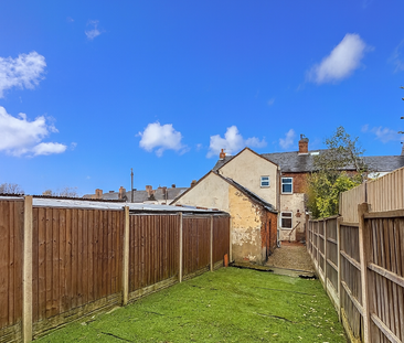 2 bedroom terraced house to rent - Photo 5