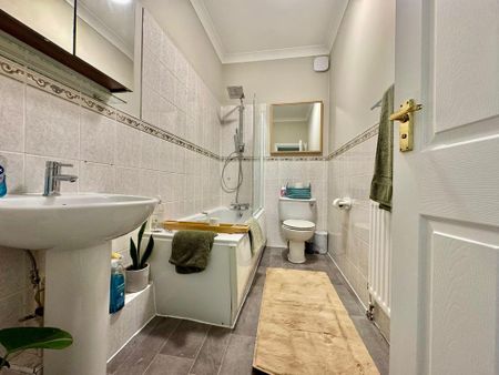 2 bedroom apartment to rent - Photo 4