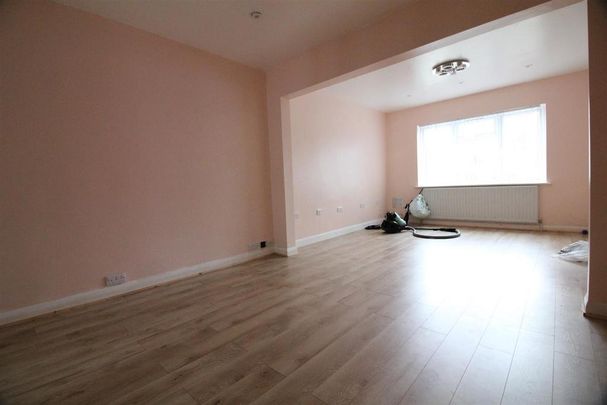 4 bedroom house to rent - Photo 1