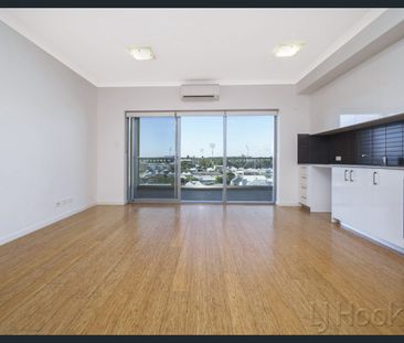 Modern City Living in the Heart of Perth - Photo 5