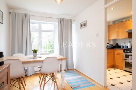 3 bedroom house to rent Hulatt Road, Cambridge, CB1 - Photo 3