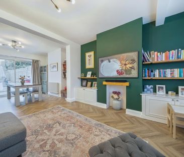 4 bedroom semi-detached house to rent - Photo 3