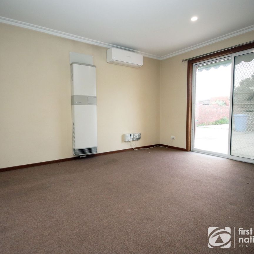 1/215 Sladen Street, 3977, Cranbourne Vic - Photo 1