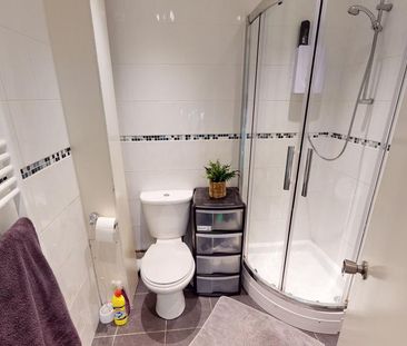 5 bedroom terraced house to rent - Photo 5