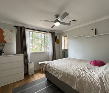 Immaculate Townhouse in Prime Castle Hill Location - Photo 3